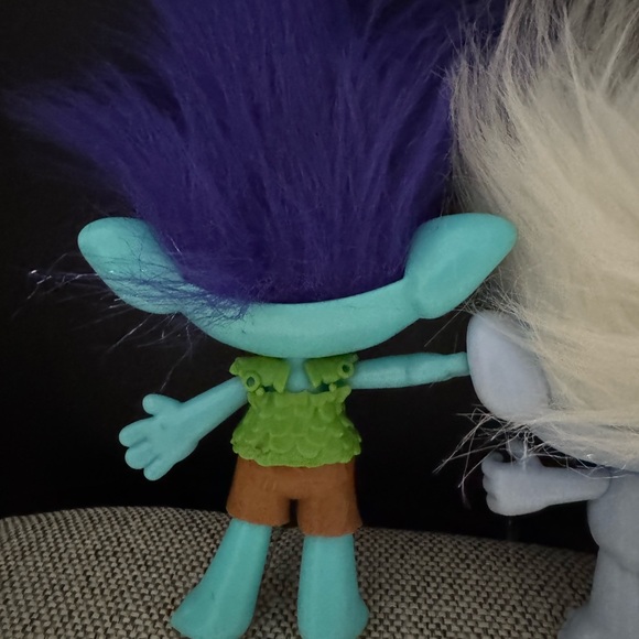 Trolls Dolls DreamWorks World Tour Colorful Toy Set - Picture 7 of 7